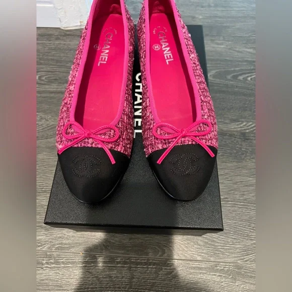 Chanel Ballet Flats - Picture 2 of 4